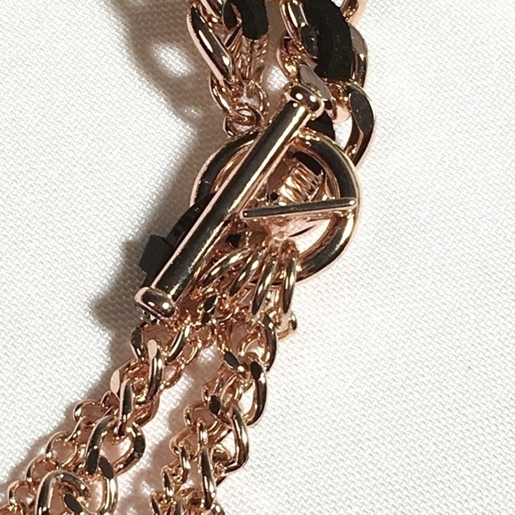 𝅺3/$29! GUESS Long Statement Necklace - Picture 4 of 7